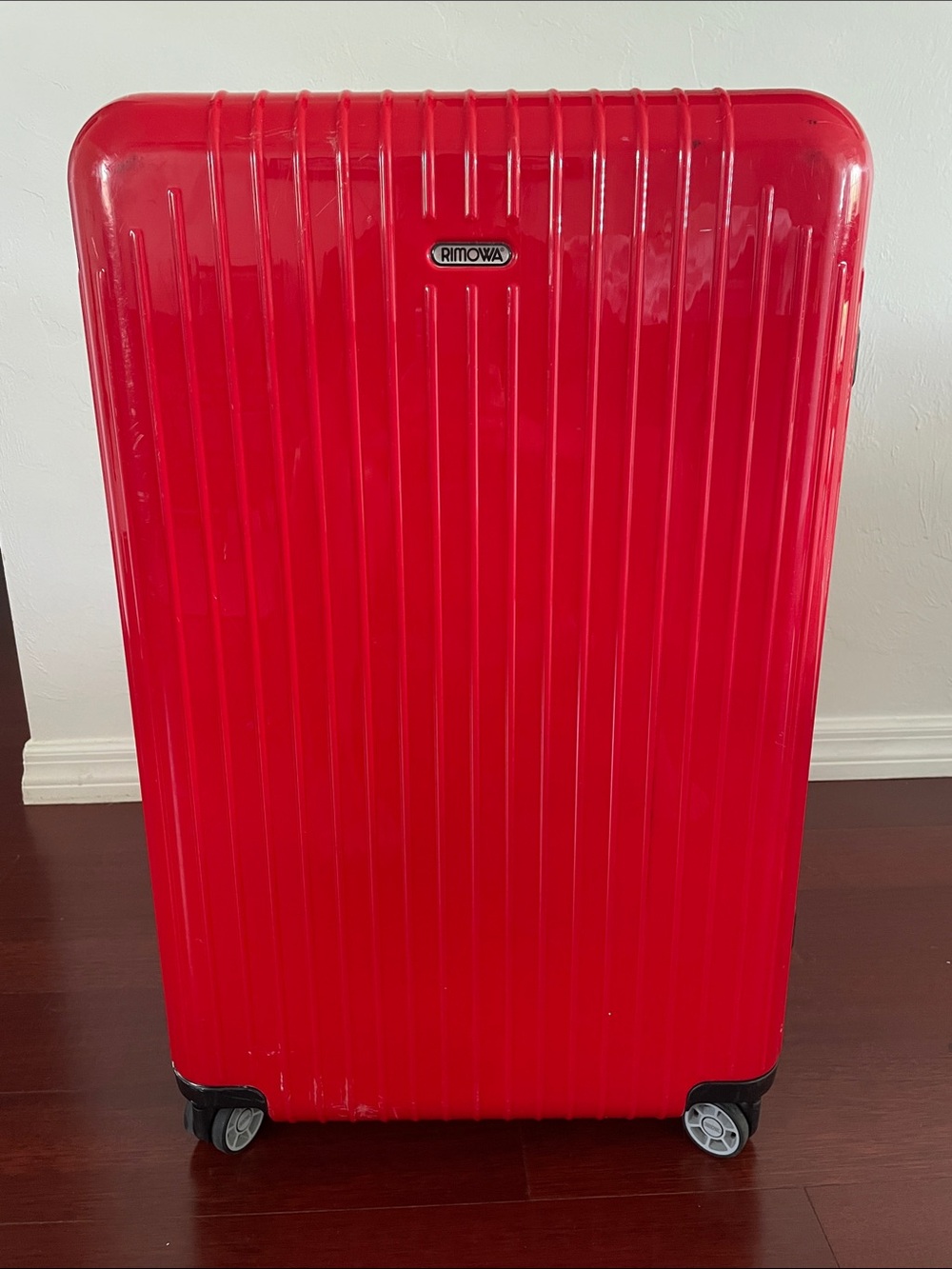RIMOWA Salsa Air Red Gloss Hard-Shell Spinner checked Luggage 29’